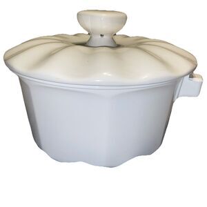 Nouveau A Princess House Exclusive 2 Quarts White Saucepan/Dish With Lid France